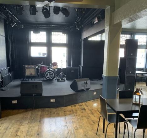 The Donkey, Leicester
