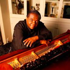 Mr Lamont Dozier